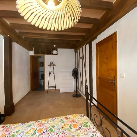 Fenil T3, Maison Avec Jardin